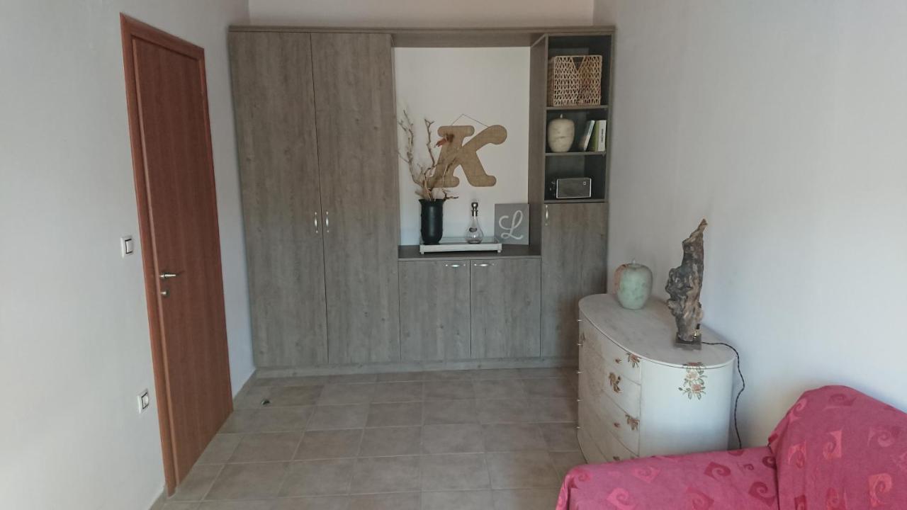 Nikolis Vacation House Vrísai エクステリア 写真